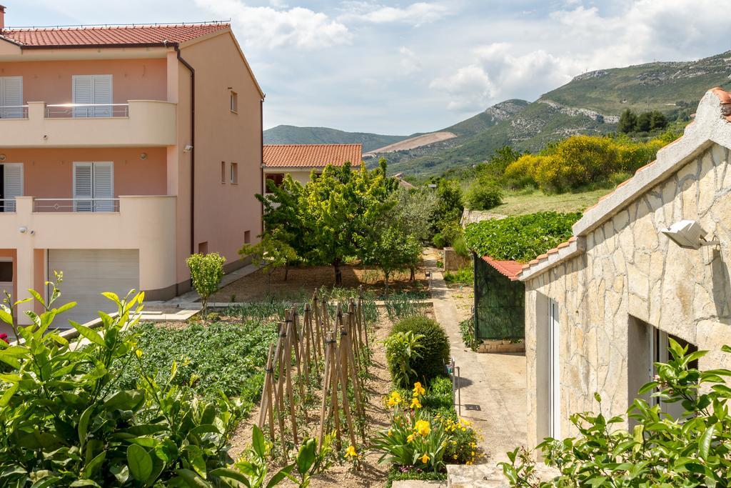 Panorama Holidays Kaštel Stari Exterior foto